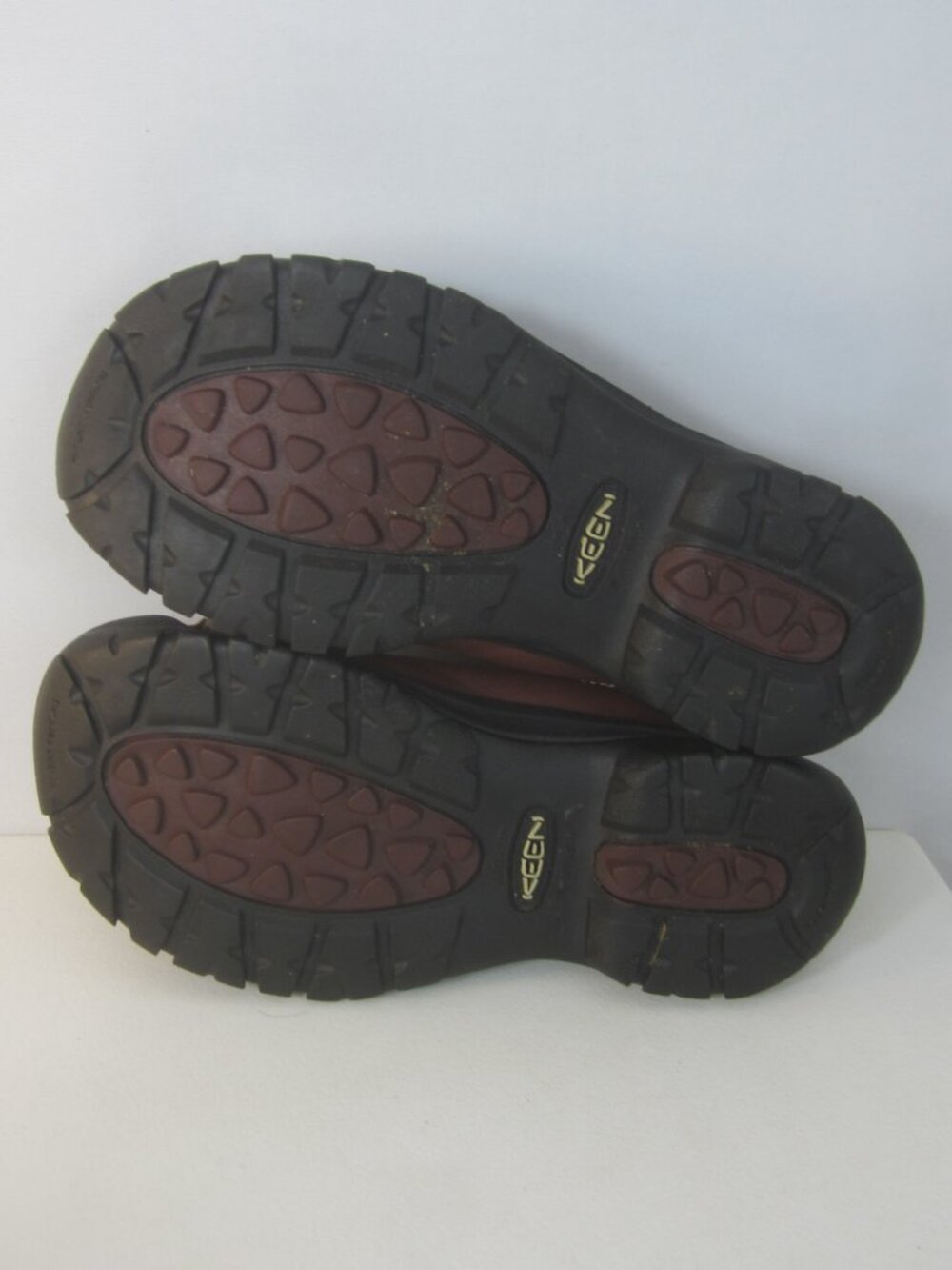 Keen Women 9 Dark Burdundy Red Leather Sneakers 6 Hole Lace Walking Shoes 39.5 - Picture 3 of 6